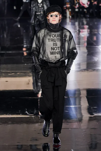 Look 97